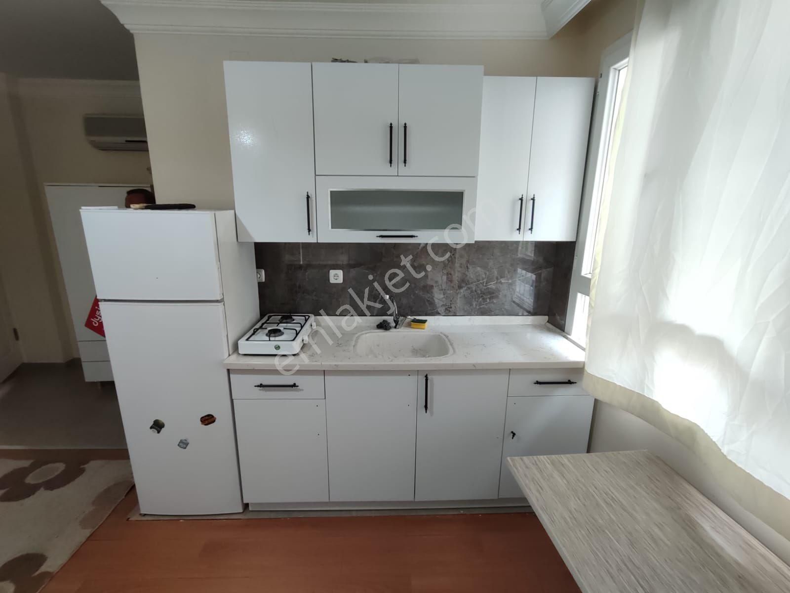 Seyhan Yeşilyurt Kiralık Daire Yeşilyurt Necip Fazılda Caddesinde Eşyalı Kiralık 1+0