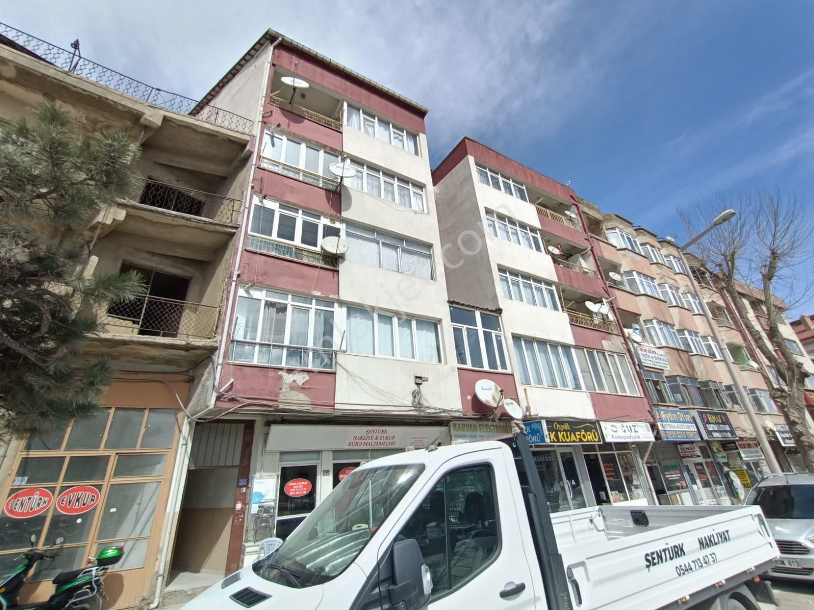 Akşehir Selçuk Satılık Daire Birimden Çarşı Merkezde Satılık Daire