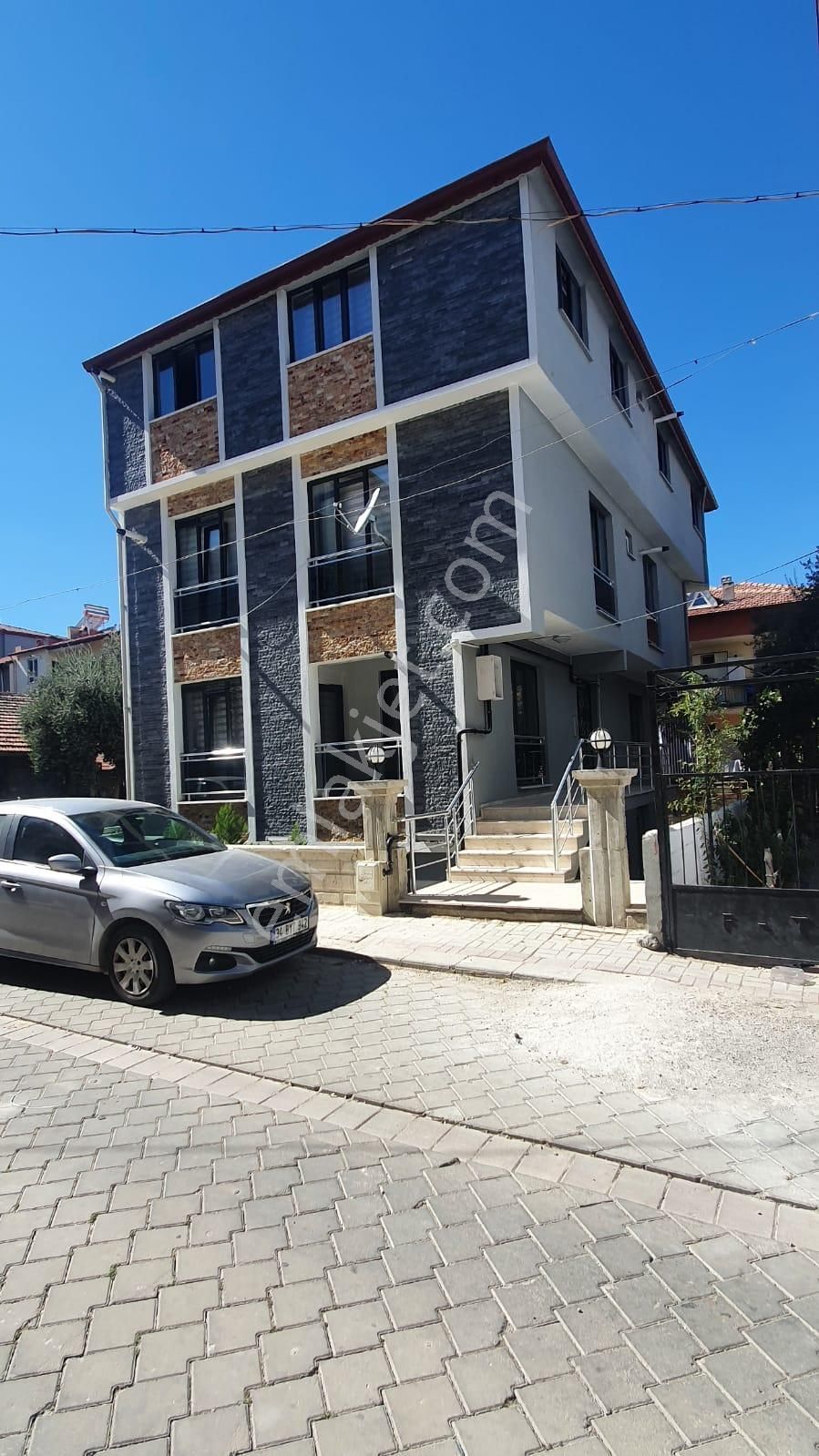 Dur Al Gayrimenkulden Kınıklı Asmalıevlerde Full Eşyalı Satılık Bina - Görsel 4