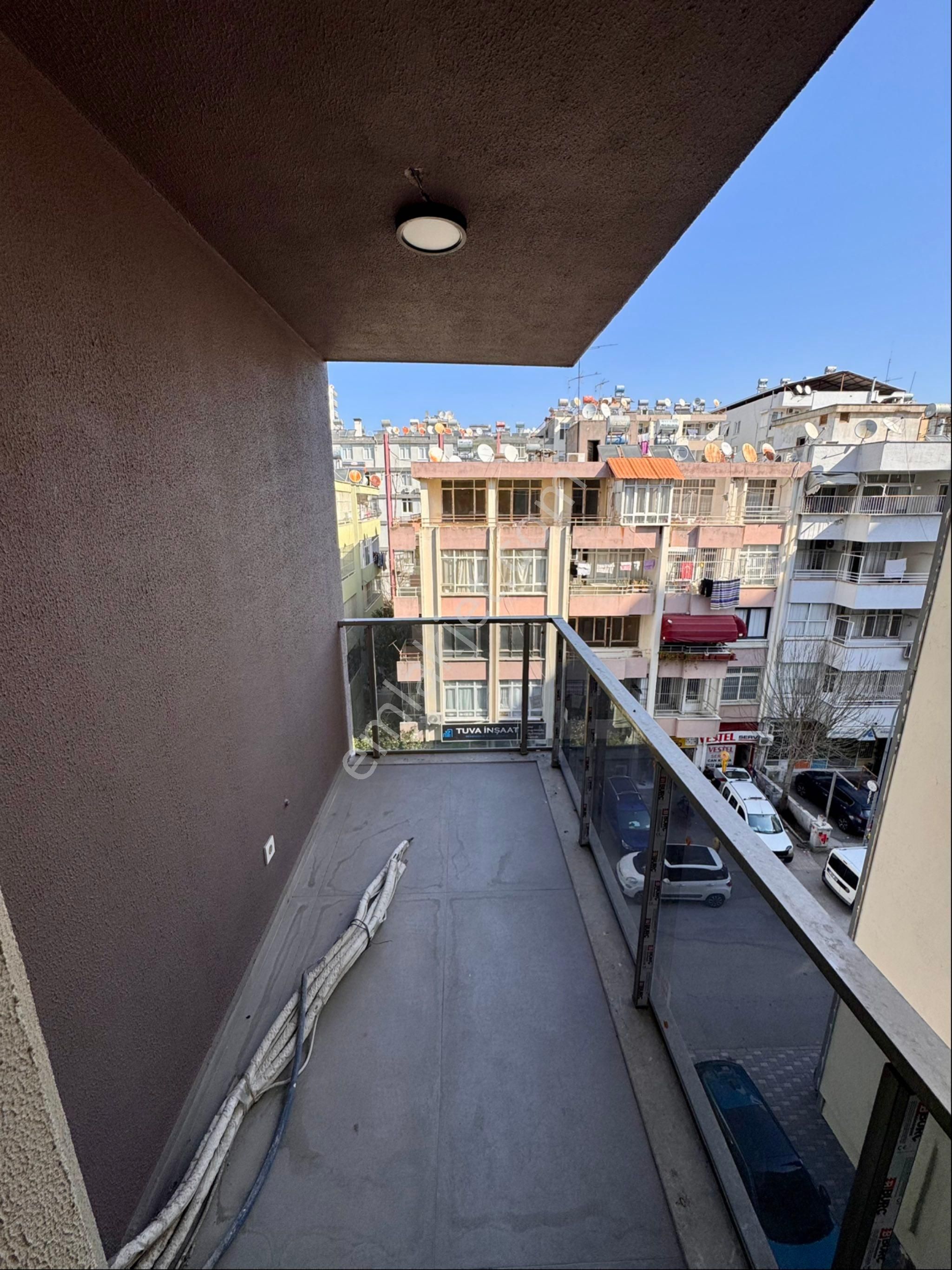 Reşatbey Mah-yarbaşı Karakolu Civarı-4.kat-2+1 Kiralık Daire - Görsel 4