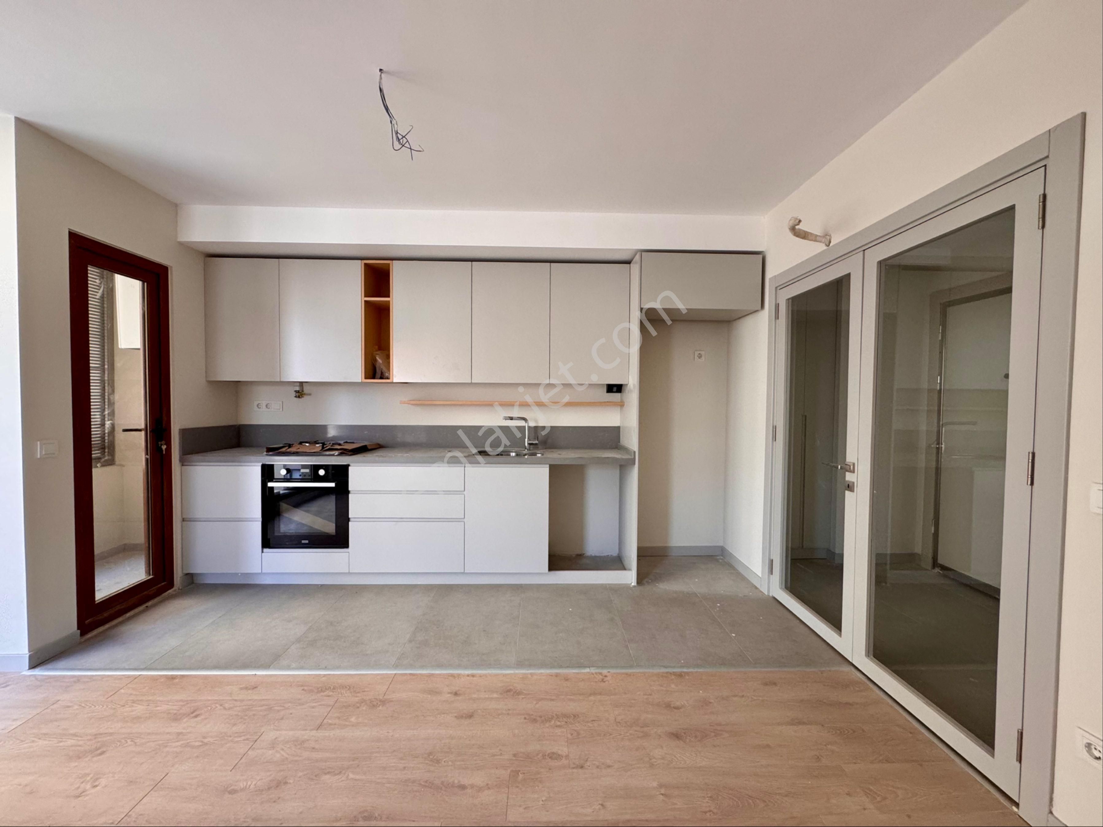 Reşatbey Mah-yarbaşı Karakolu Civarı-4.kat-2+1 Kiralık Daire - Görsel 3