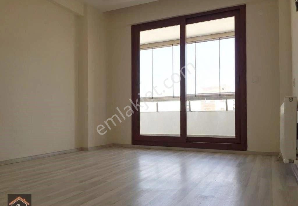 Günay Emlaktan Torbalıda Site İçerisinde 3+1 Doğalgazlı Satılık Daire - Görsel 4