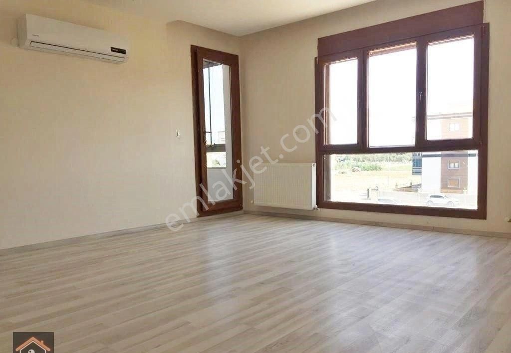 Günay Emlaktan Torbalıda Site İçerisinde 3+1 Doğalgazlı Satılık Daire - Görsel 3