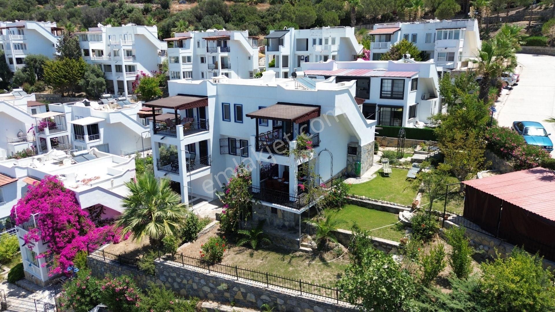 Milas Güllük Satılık Villa Güllük' Te Full Deniz Manzaralı Satılık Dubleks Villa