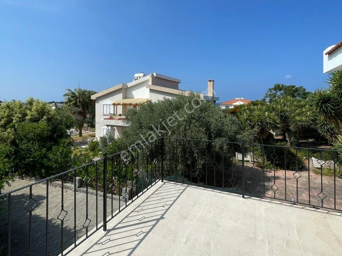 Girne Çatalköy'de Full Eşyalı Satılık 2+1 Villa !!! - Görsel 14