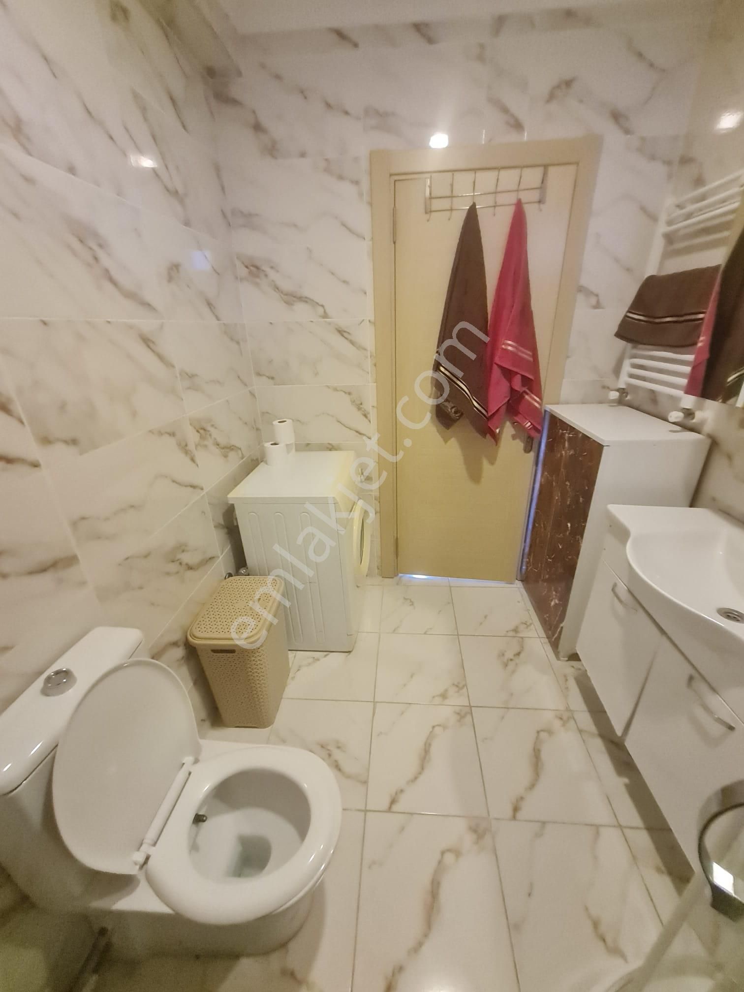 Ataşehir Kayışdağı Kiralık Daire Oryaştan Ataşehir Kayışdağında Full Eşyalı 75m2 1+1 Yüksek Giriş