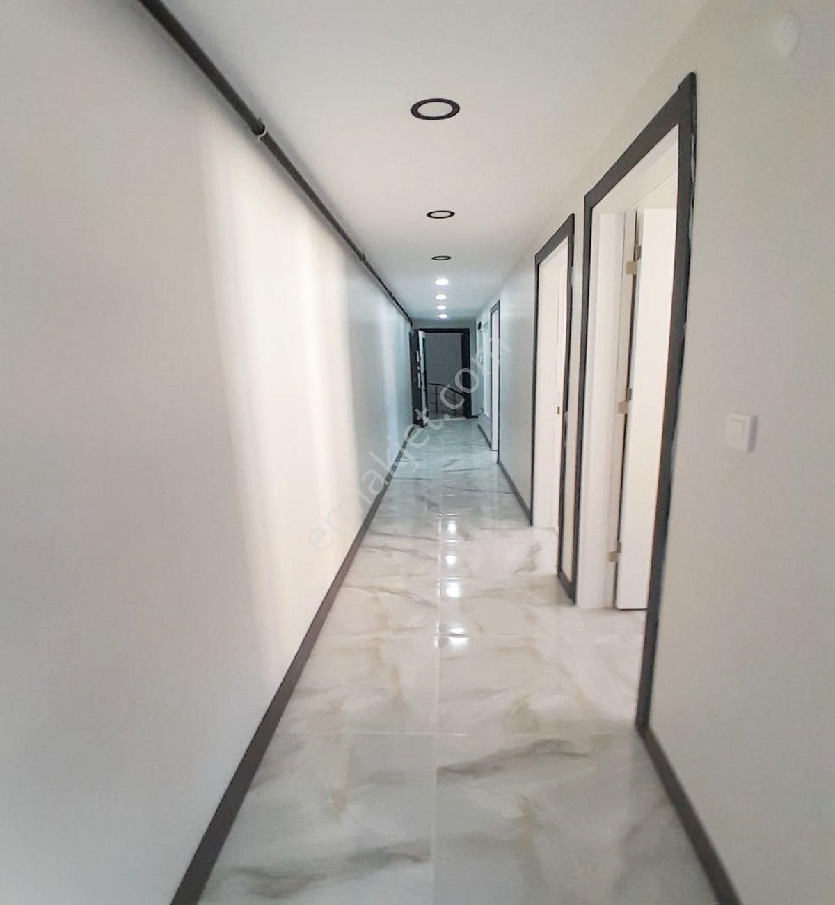 Avcılar D.köşklerde Kapalı Otoparklı Deniz Manzaralı Dublex - Görsel 19