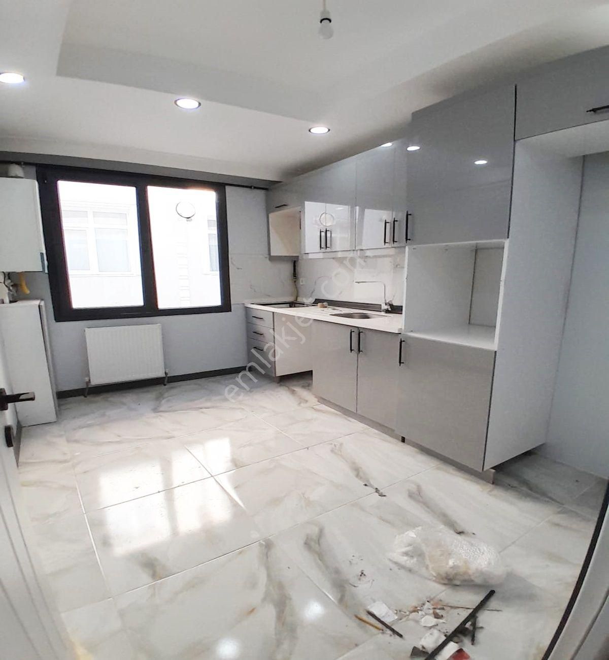 Avcılar D.köşklerde Kapalı Otoparklı Deniz Manzaralı Dublex - Görsel 18