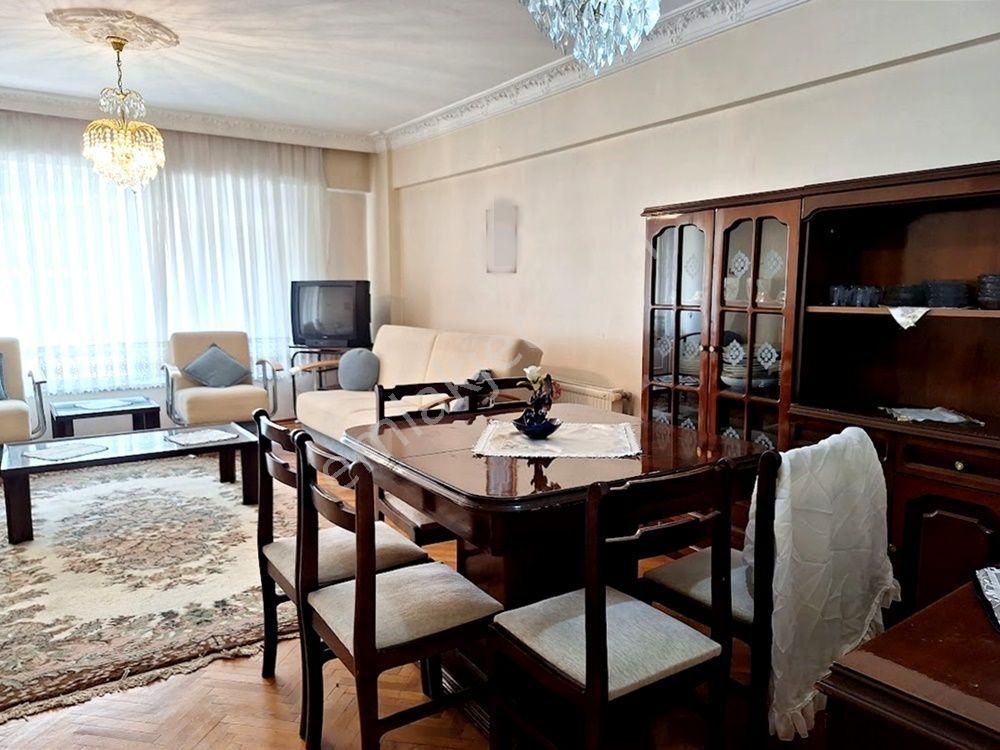 Adapazarı Yenidoğan Mahallesinde Kiralık Eşyalı 3+1 Daire - Görsel 13