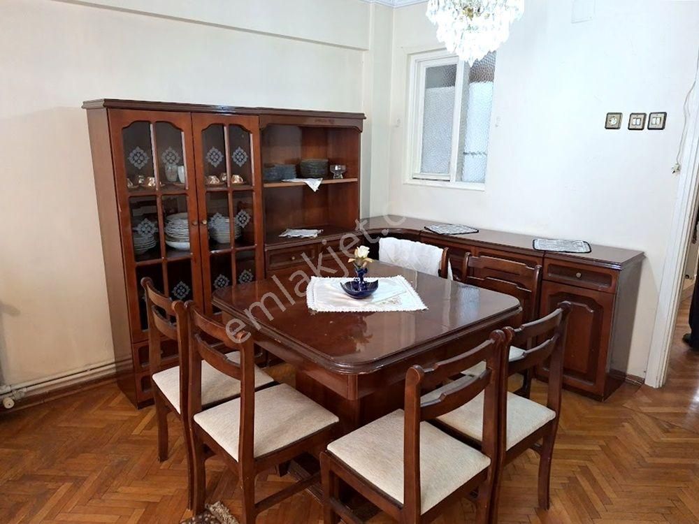 Adapazarı Yenidoğan Mahallesinde Kiralık Eşyalı 3+1 Daire - Görsel 14