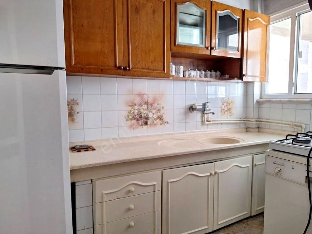 Adapazarı Yenidoğan Mahallesinde Kiralık Eşyalı 3+1 Daire - Görsel 2