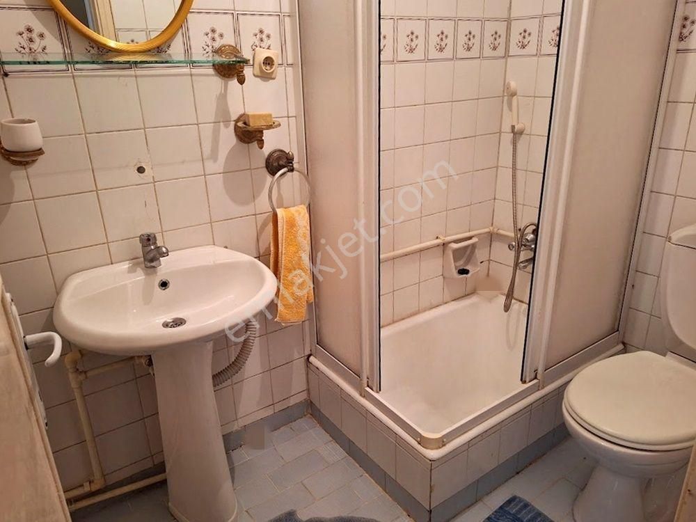 Adapazarı Yenidoğan Mahallesinde Kiralık Eşyalı 3+1 Daire - Görsel 33