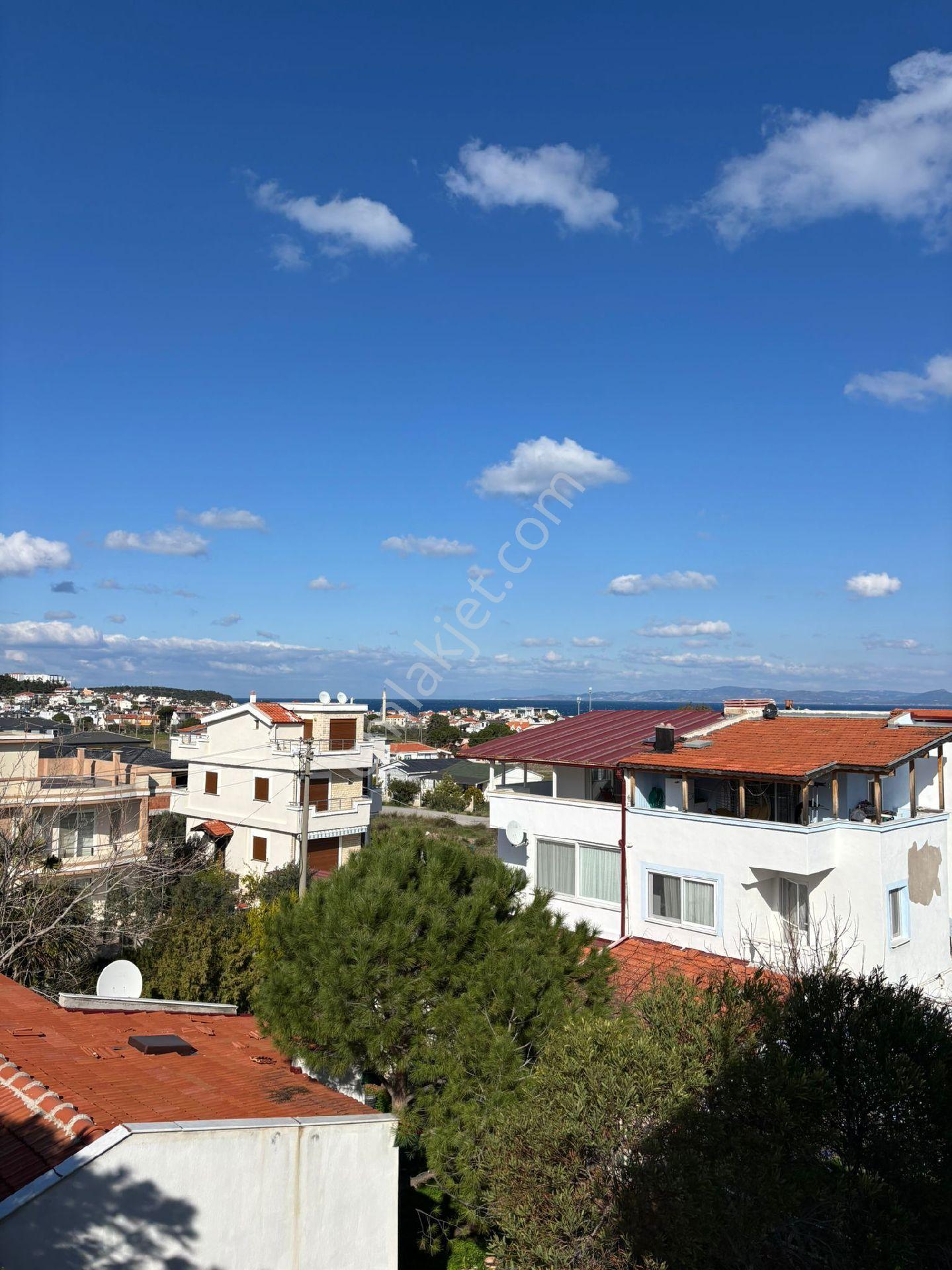 Mordoğan'da Merkezi Konumda Kiralık Triplex Yazlık - Görsel 32