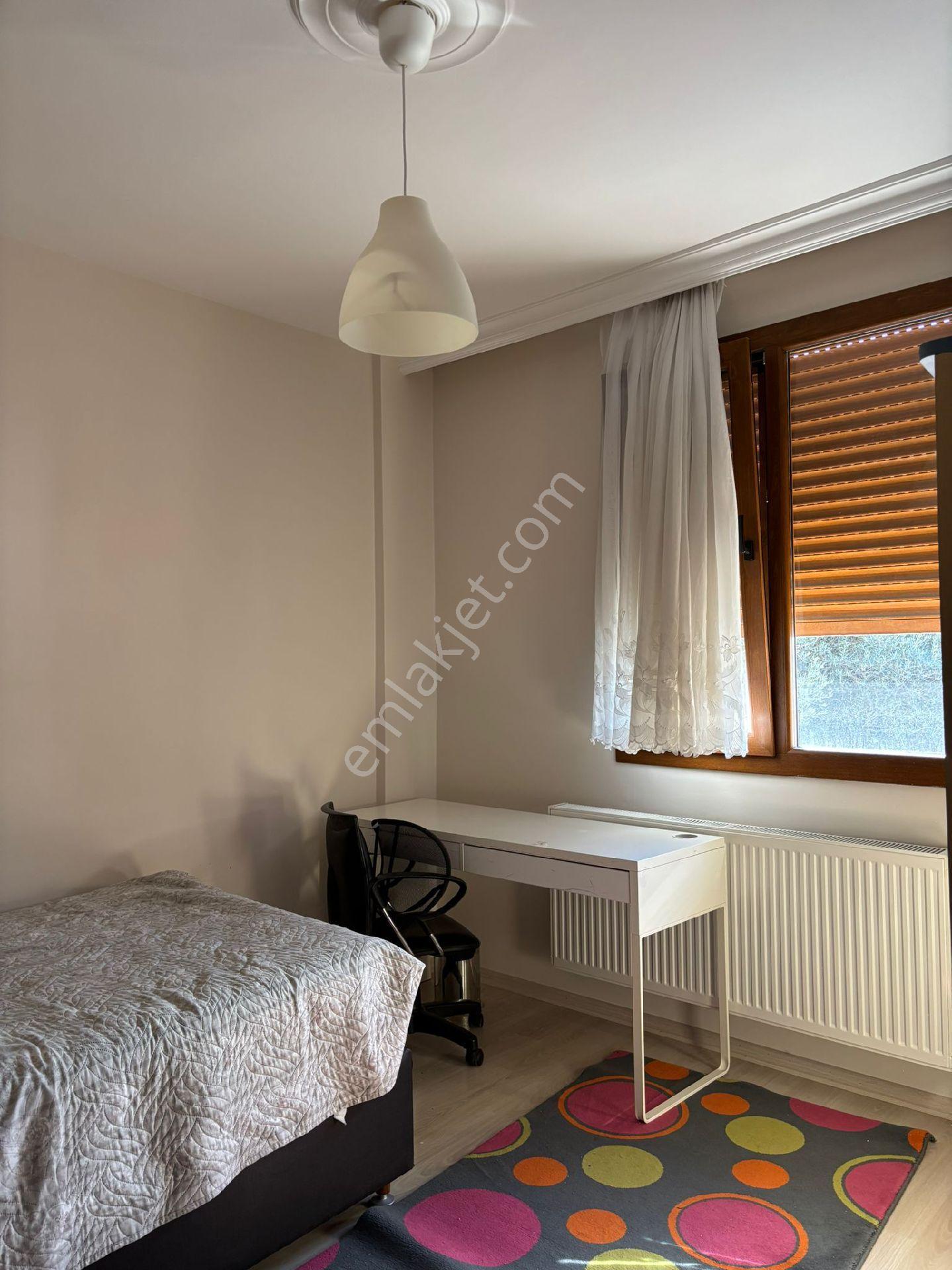 Mordoğan'da Merkezi Konumda Kiralık Triplex Yazlık - Görsel 22