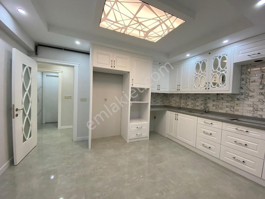 Merkezefendi Karahasanlı Satılık Daire Karahasanlıda Satılık 3+1 150 M² Ara Kat Daire