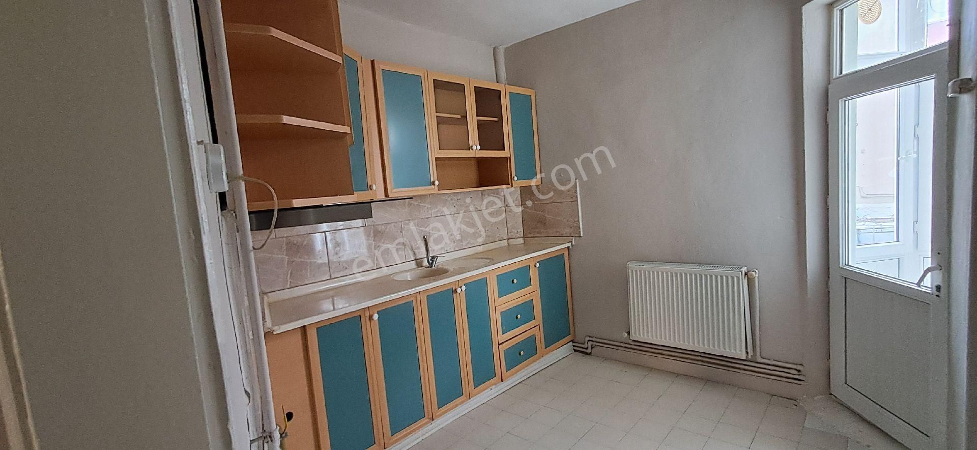 Meram Havzan Mah. Kiralık 3+1 Bireysel Kombili Daire . İçi Yapılı - Görsel 13