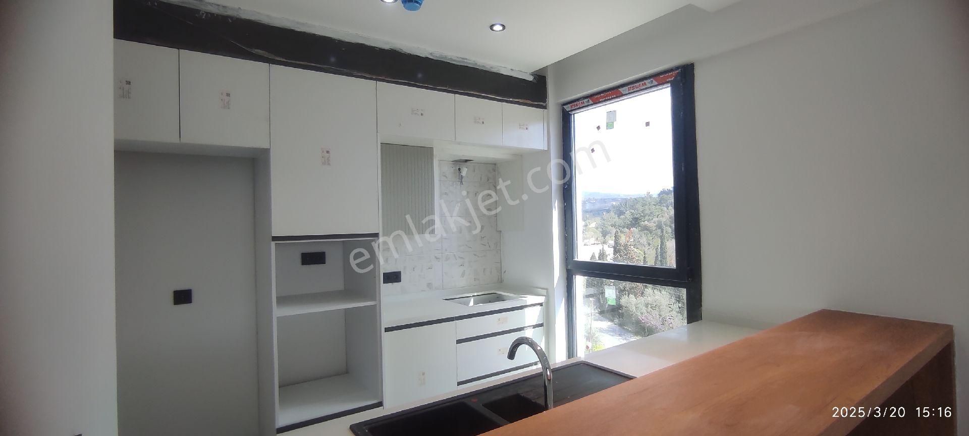 Kuşadası'nda Havuzlu Site İcinde ,köşe Konumda Sıfır Lüks Daire - Görsel 34