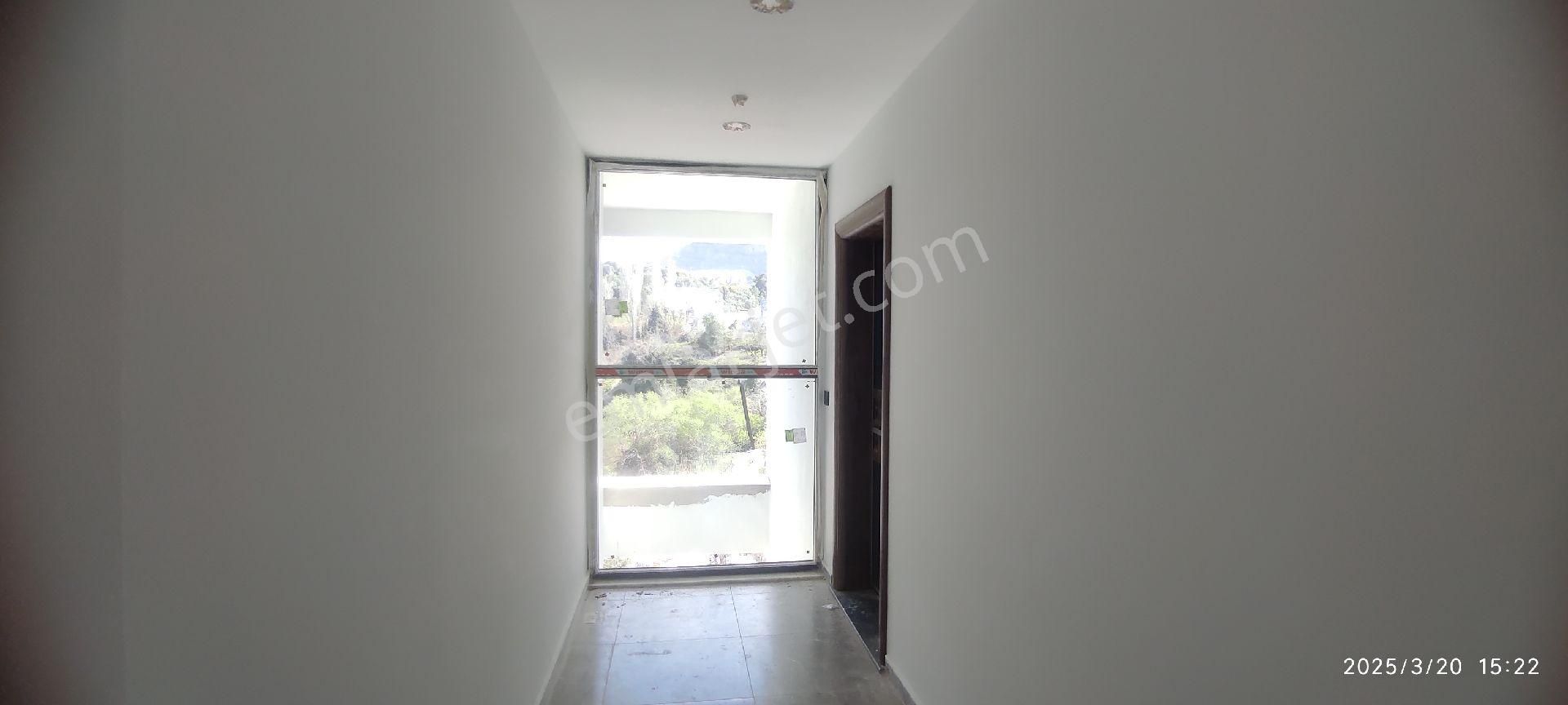 Kuşadası'nda Havuzlu Site İcinde ,köşe Konumda Sıfır Lüks Daire - Görsel 31