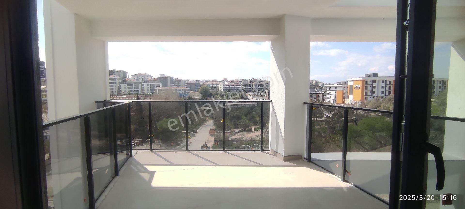 Kuşadası'nda Havuzlu Site İcinde ,köşe Konumda Sıfır Lüks Daire - Görsel 19