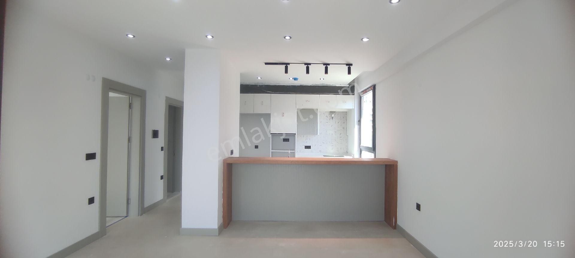 Kuşadası'nda Havuzlu Site İcinde ,köşe Konumda Sıfır Lüks Daire - Görsel 16