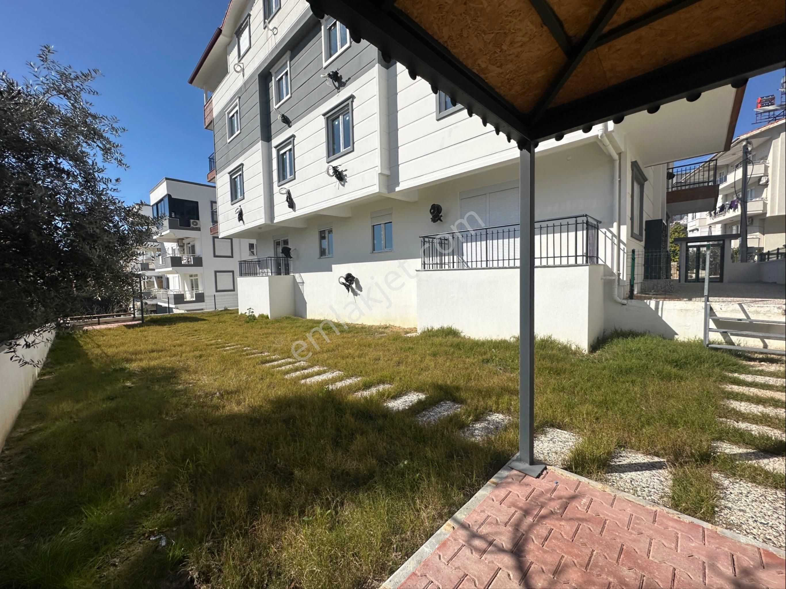 Sarilarda Satılık Okullara Yakın 2+1 Arakat Daire - Görsel 10