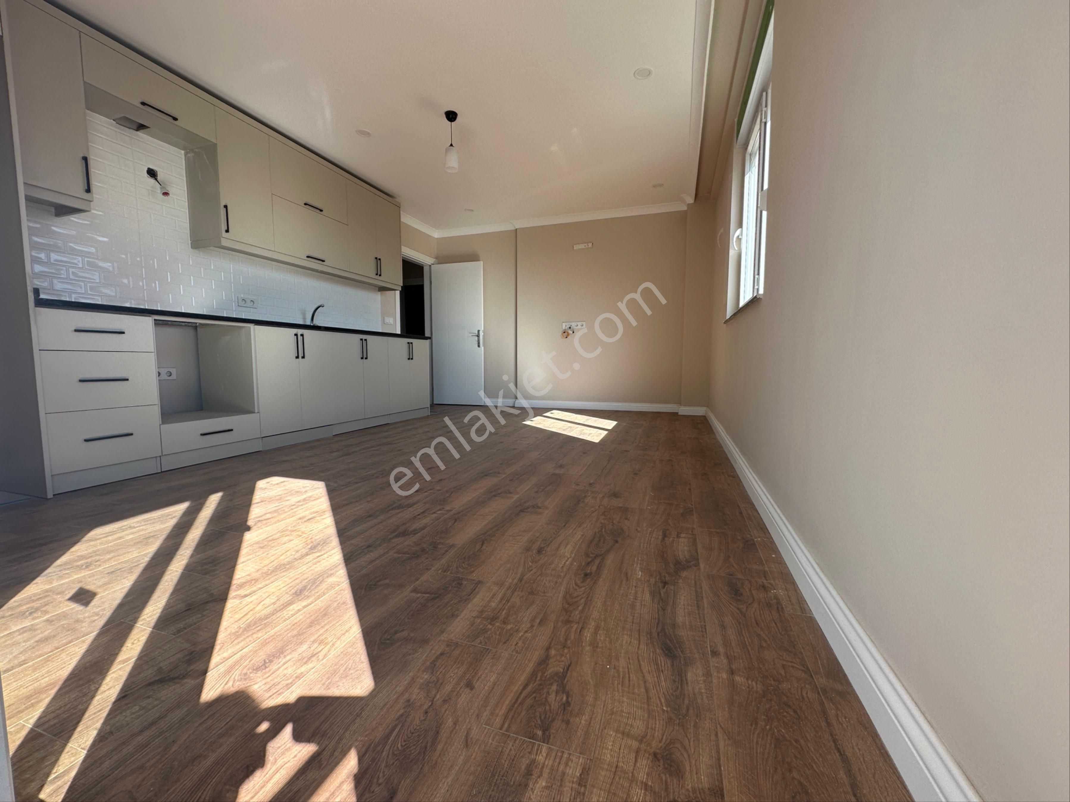 Sarilarda Satılık Okullara Yakın 2+1 Arakat Daire - Görsel 5