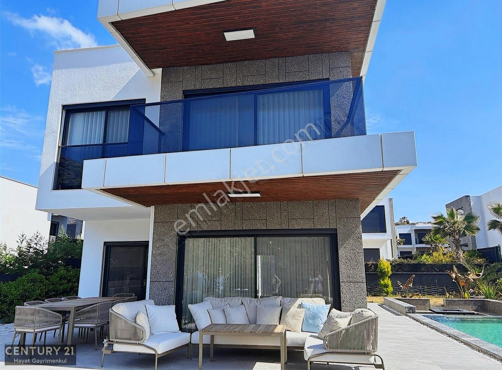 Kuşadası Yavansu Satılık Villa Kuşadası Yavansu' Da Özel Havuzlu Modern Tasarım 4+1 Villa