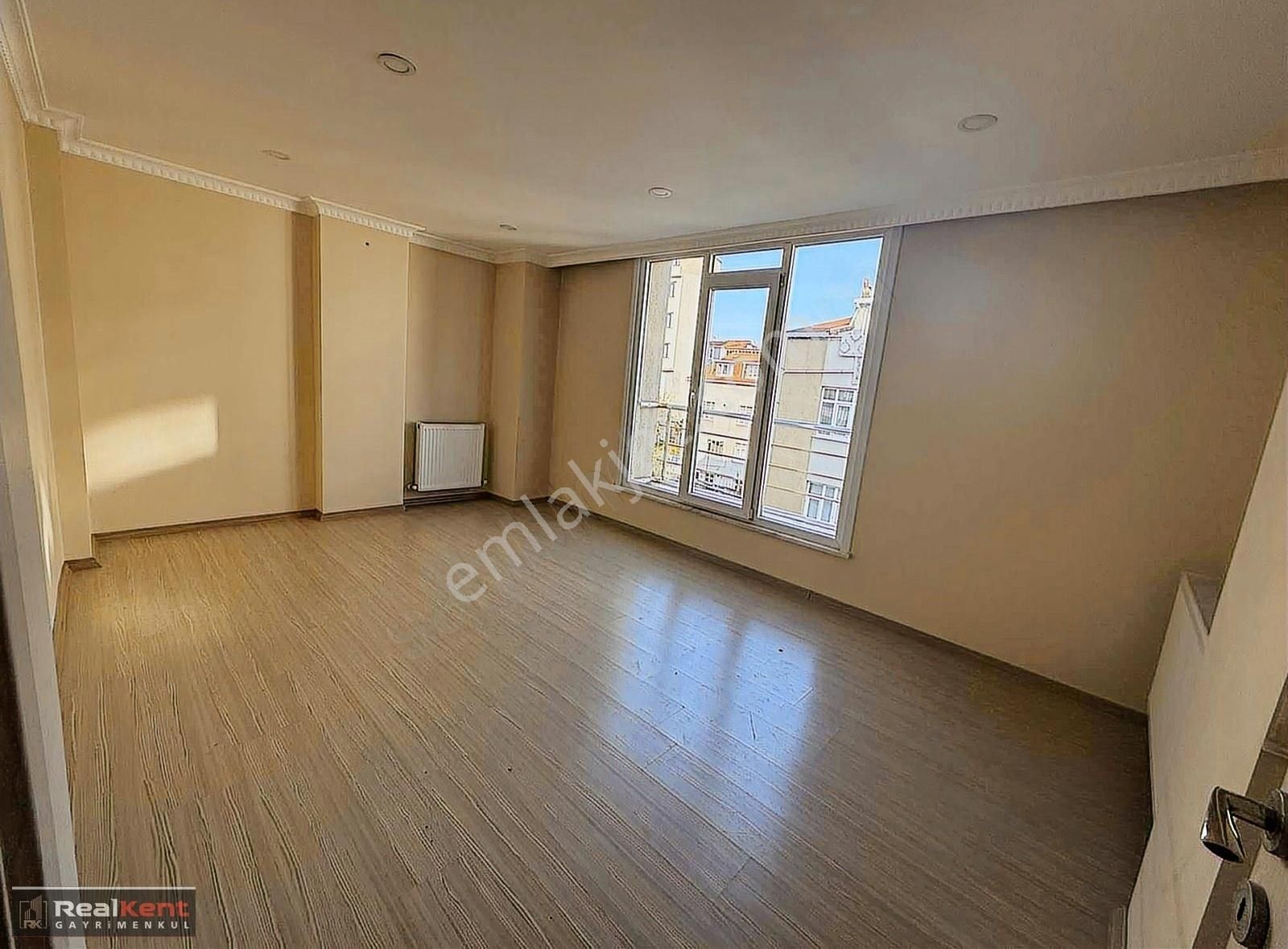 Arnavutköy Anadolu Satılık Daire Anadolu Mahallesinde Satılık 2+1 85m2 Daire