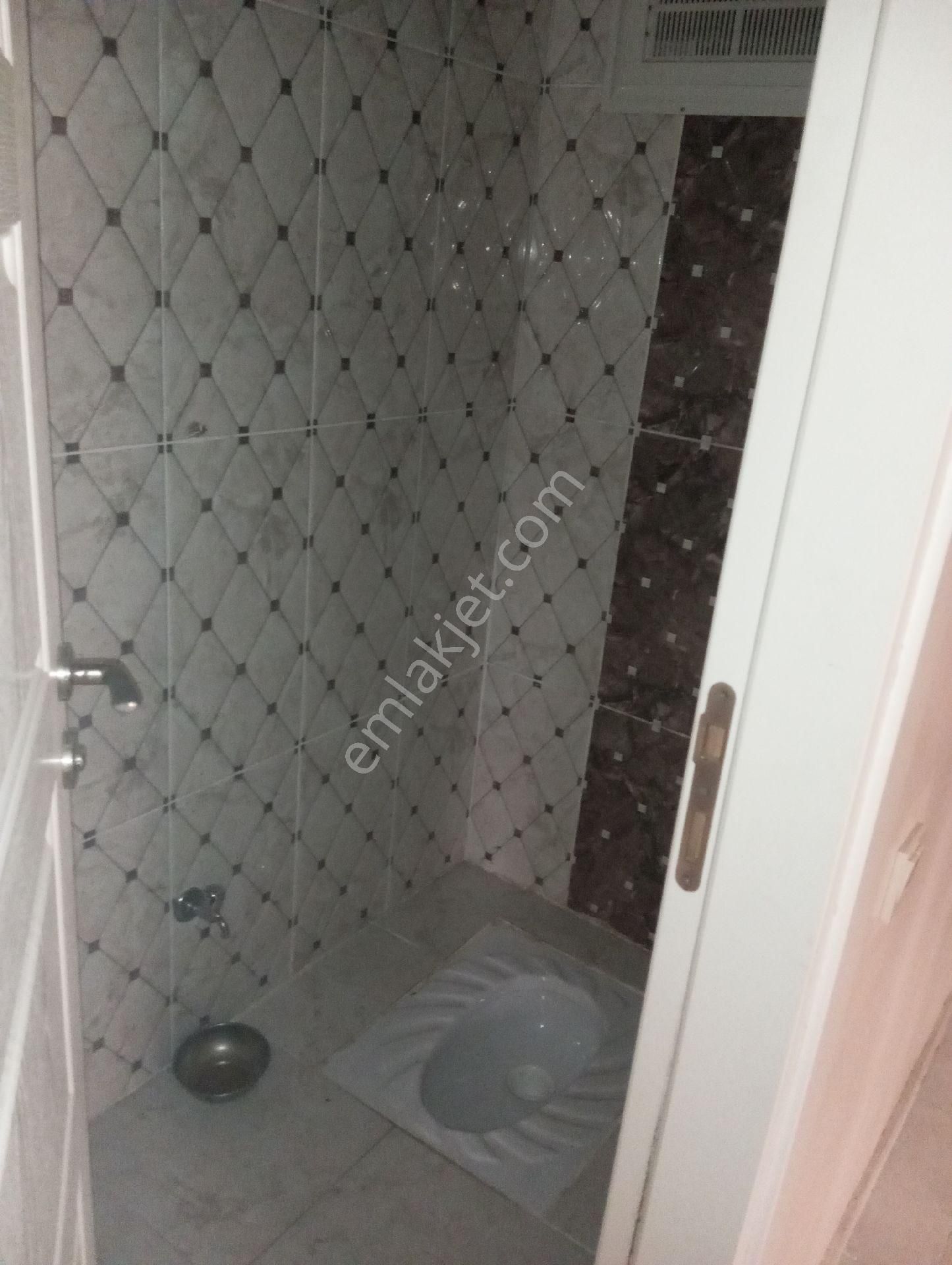 Mersin'de Merkezdeki 2+1 Kiralık Daire - Görsel 11