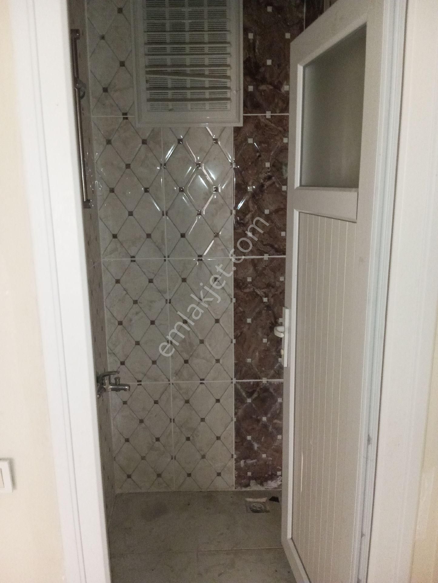 Mersin'de Merkezdeki 2+1 Kiralık Daire - Görsel 12