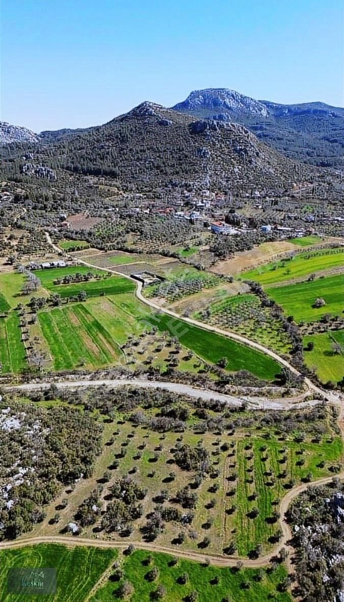 Döşemealtı Killik 1680 M2 Tarla