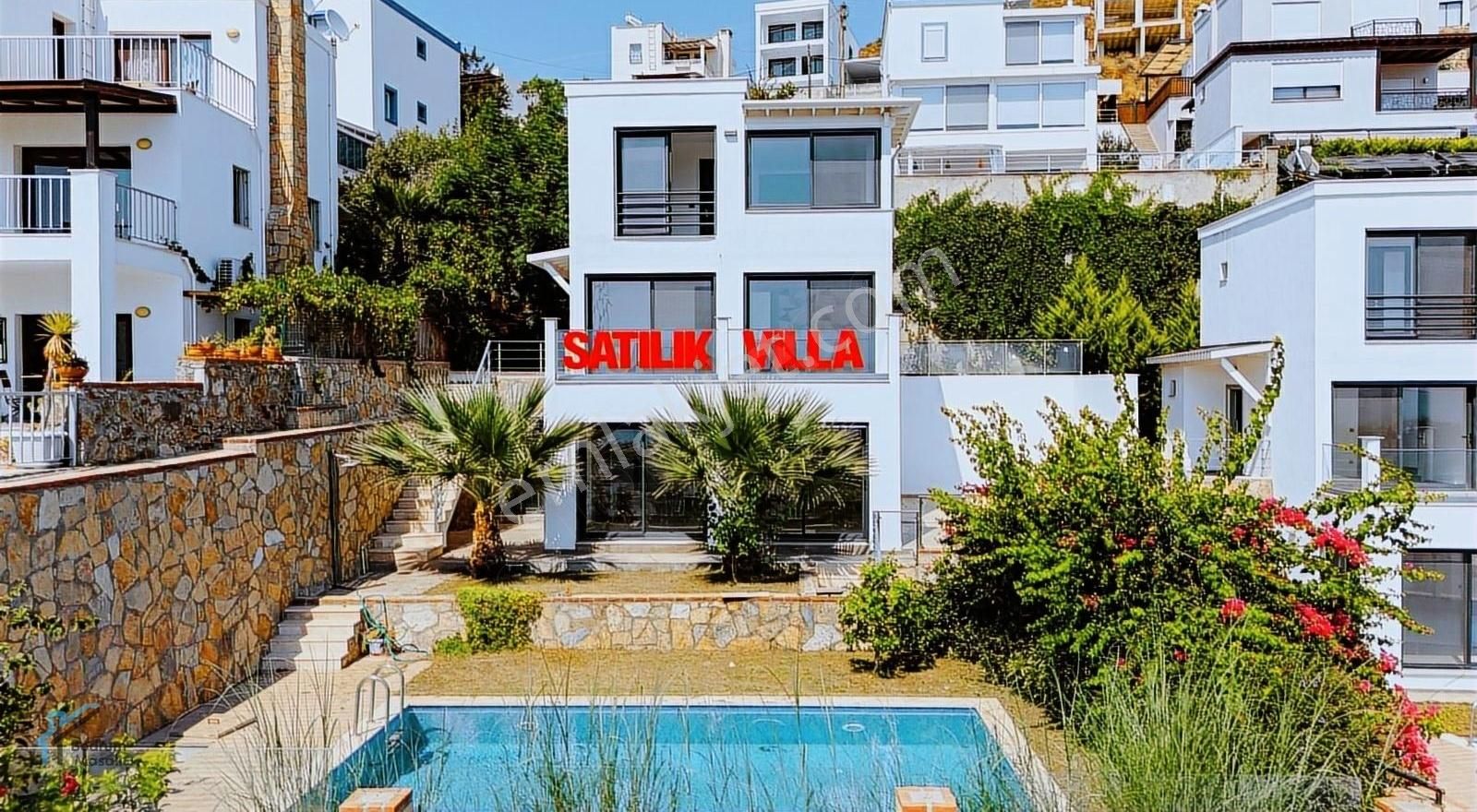 Bodrum Peksimet Satılık Villa Gümüşlük Havuzlu Bahçeli Manzaralı Yeni Müstakil Tripleks Villa