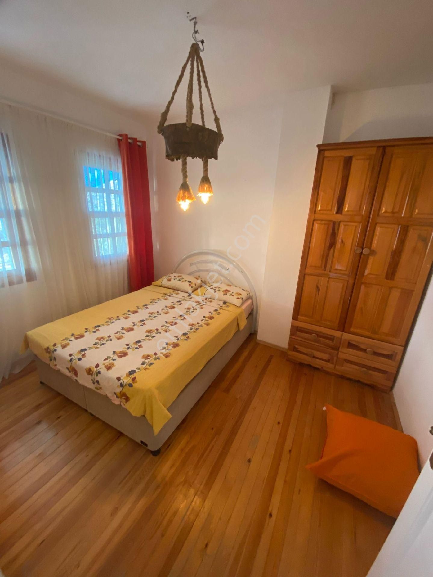 Muğla Milas Güllükte Satılık Full Deniz Manzaralı Müstakil Tripleks - Görsel 15