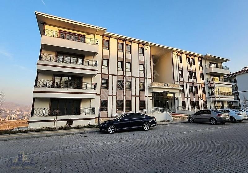 Yenimahalle Yakacık Satılık Daire Güler^den/yenimahallede/sıfır/3+1/130m2/5.kattgibi/ank/manzaralı