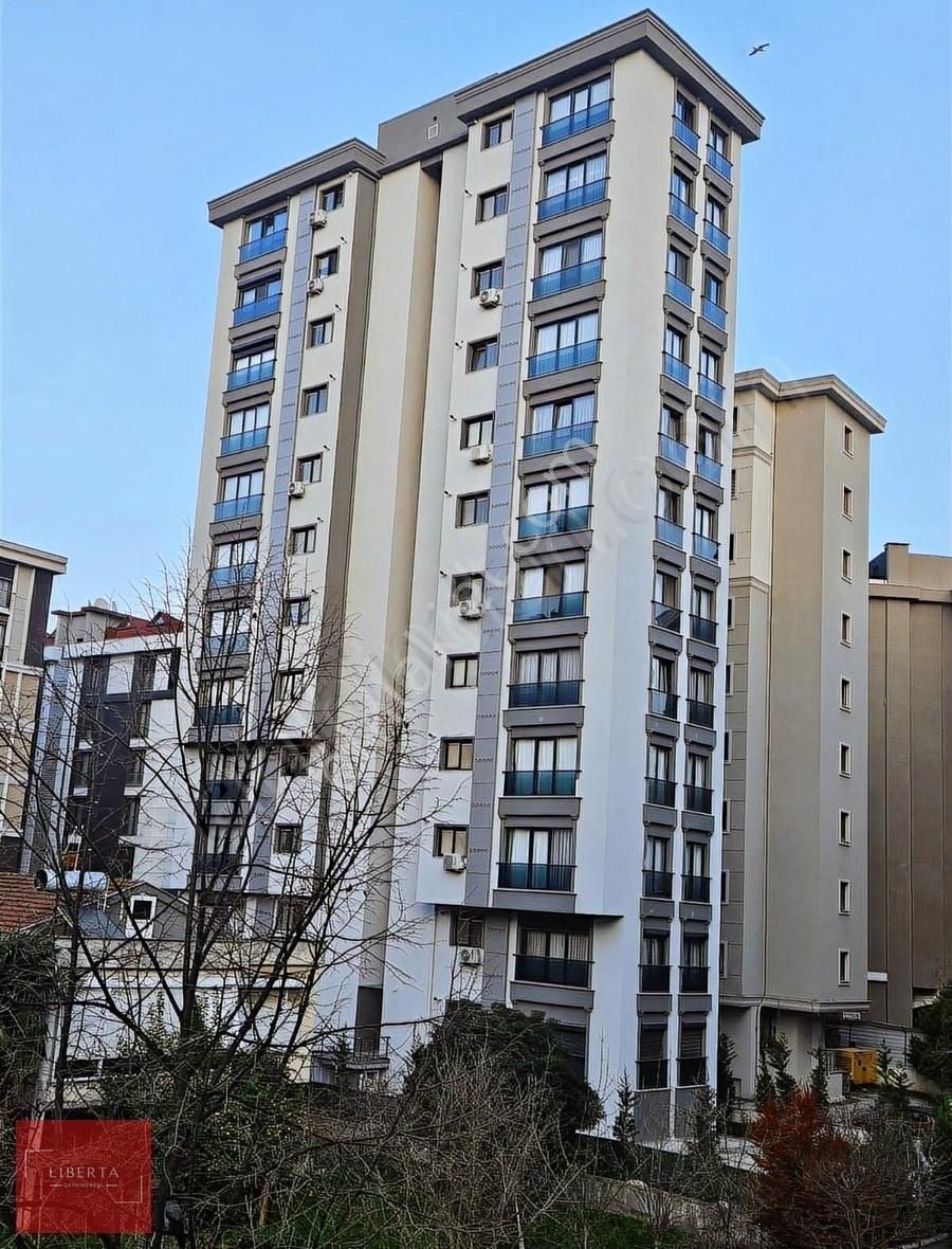 Kadıköy Göztepe Satılık Daire Göztepe'de Özgürlük Parkına Yakın 2+1 Daire