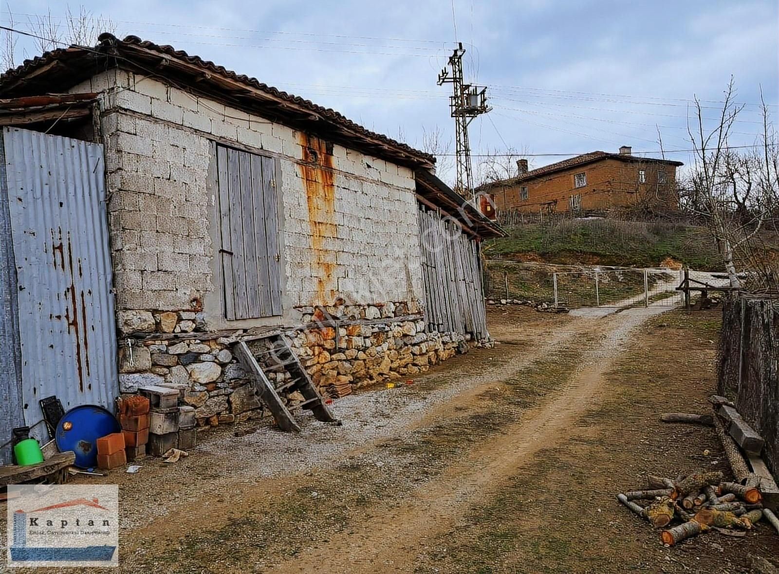 Yenice Umurlar Köyü Satılık Müstakil Ev Çanakkale Yenice Umurlar Köyü Satılık Müstakil Ev Ve Arsası