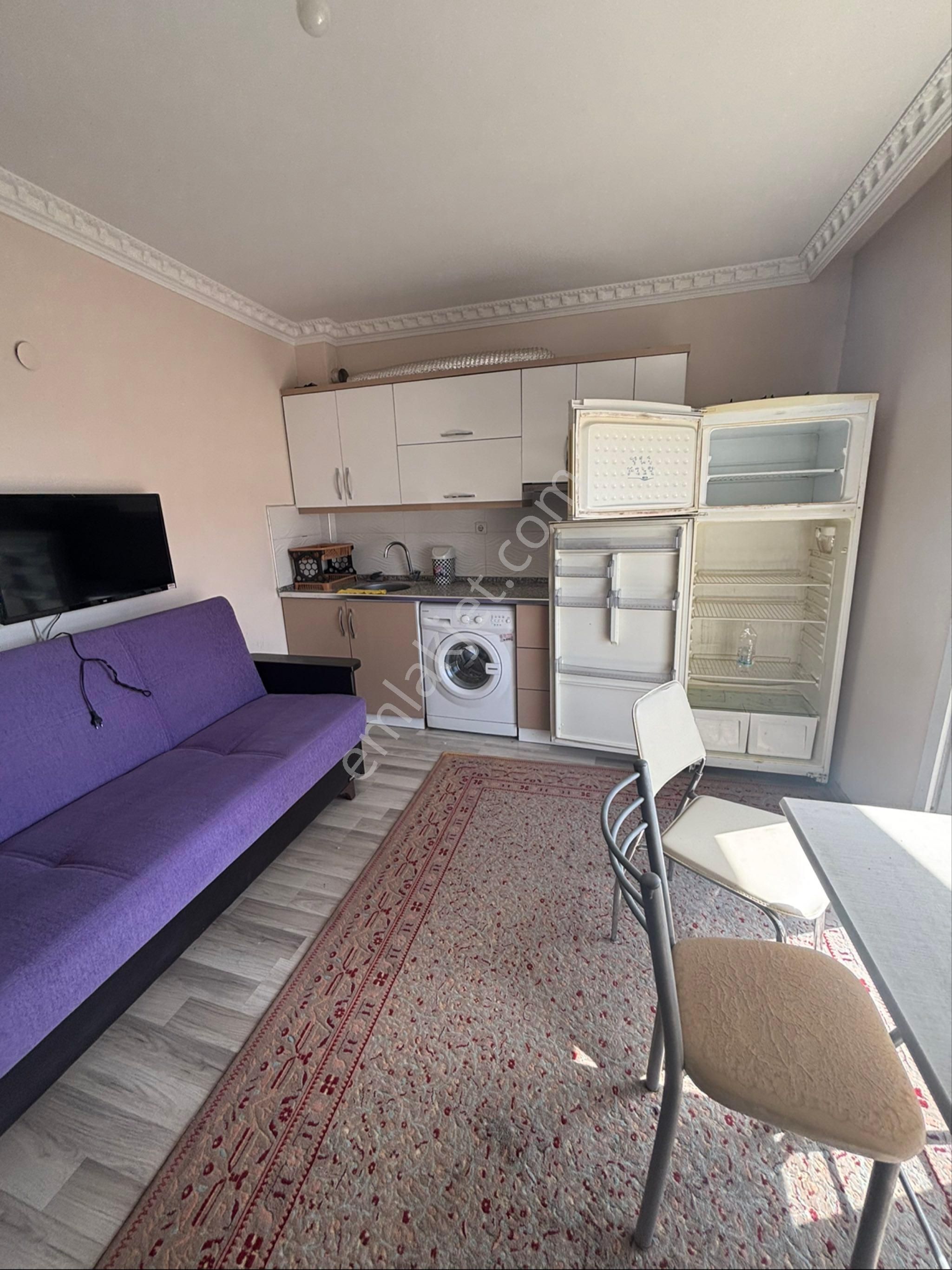 Sümer Mahallesinde Eşyalı 1+1 Daire - Görsel 7