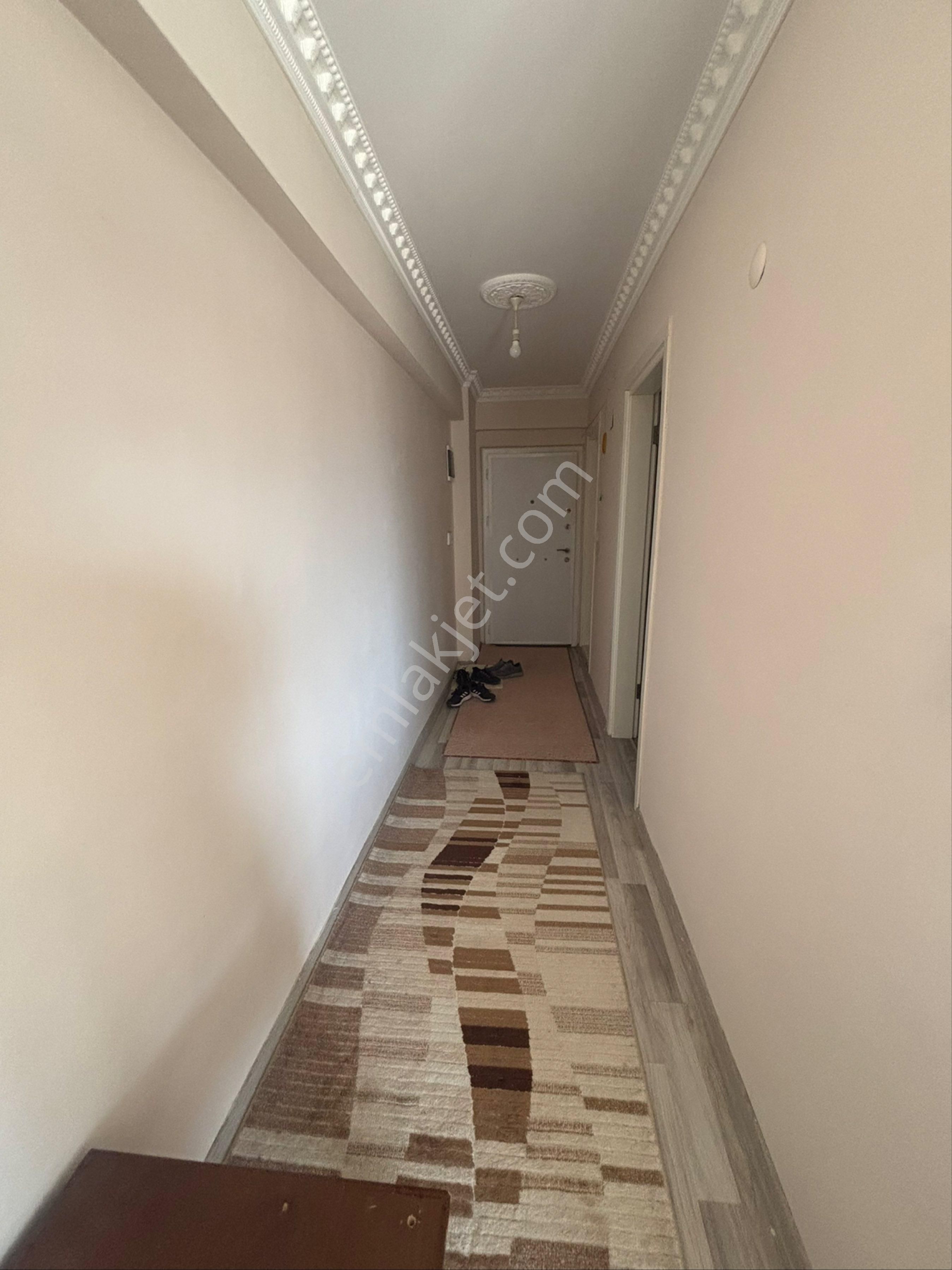 Sümer Mahallesinde Eşyalı 1+1 Daire - Görsel 3