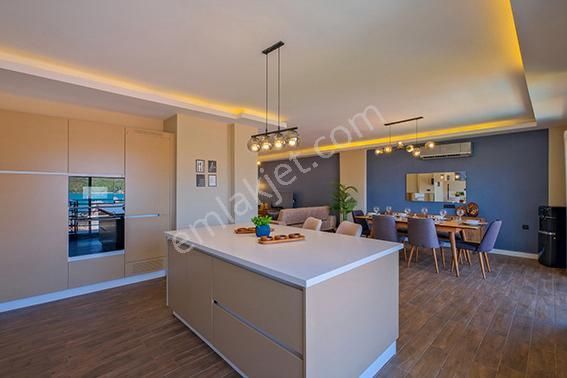 Fethiye Karagözler'de Deniz Manzaralı Satılık 5+2 Lüks Villa - Görsel 13