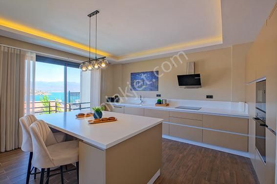 Fethiye Karagözler'de Deniz Manzaralı Satılık 5+2 Lüks Villa - Görsel 18