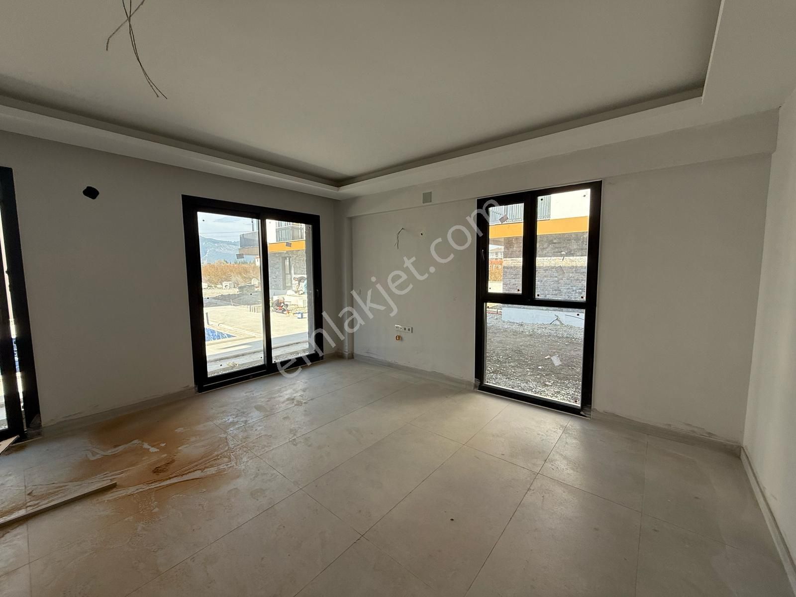 Ortaca Bahçelievler'de Havuzlu Sitede 4+1 İkiz Tripleks Villa - Görsel 7