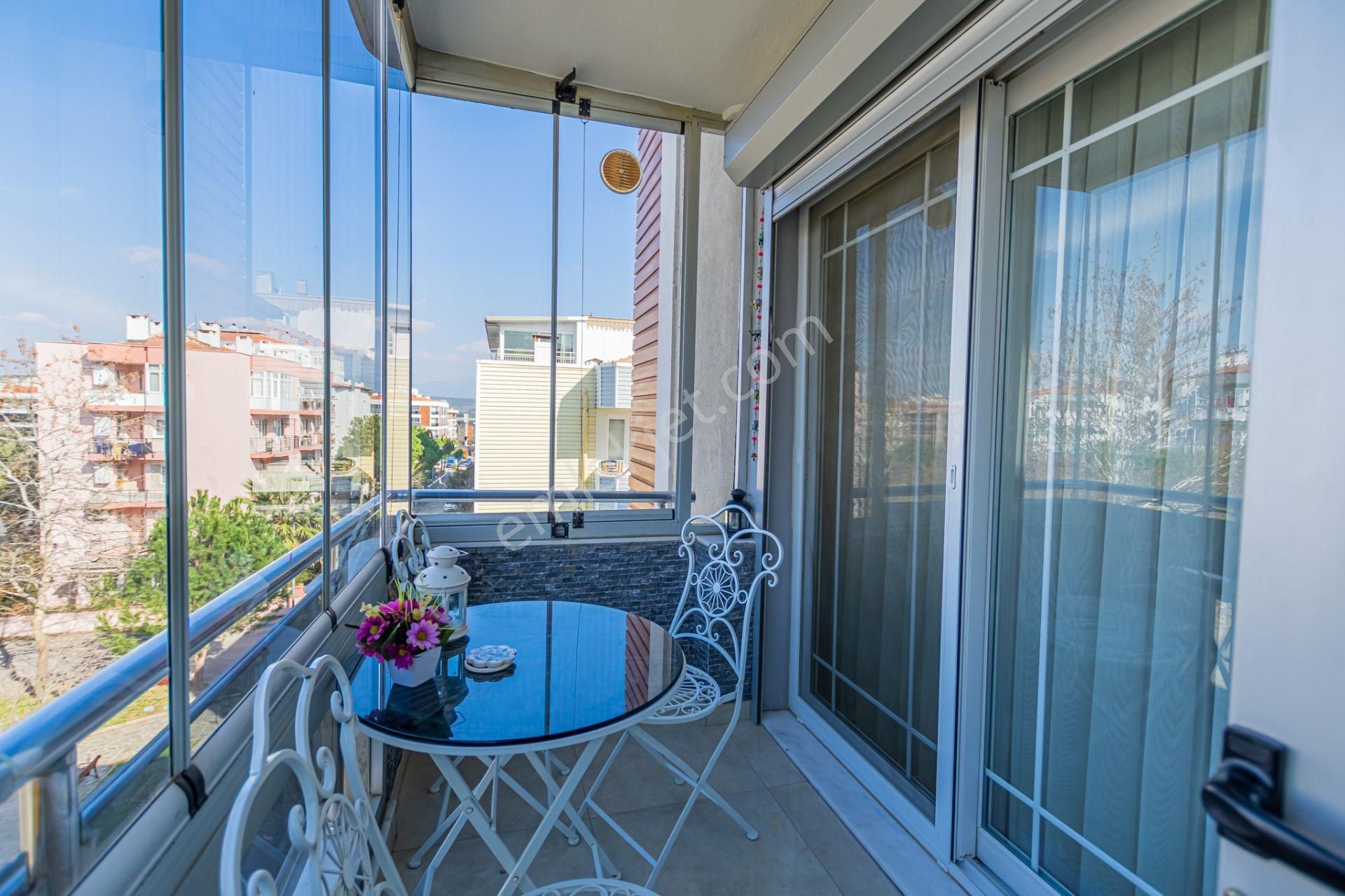 Emin'den Yeni Hükümet Konağı Yakını Üç Cepheli Ara Kat 4+1 Daire - Görsel 33