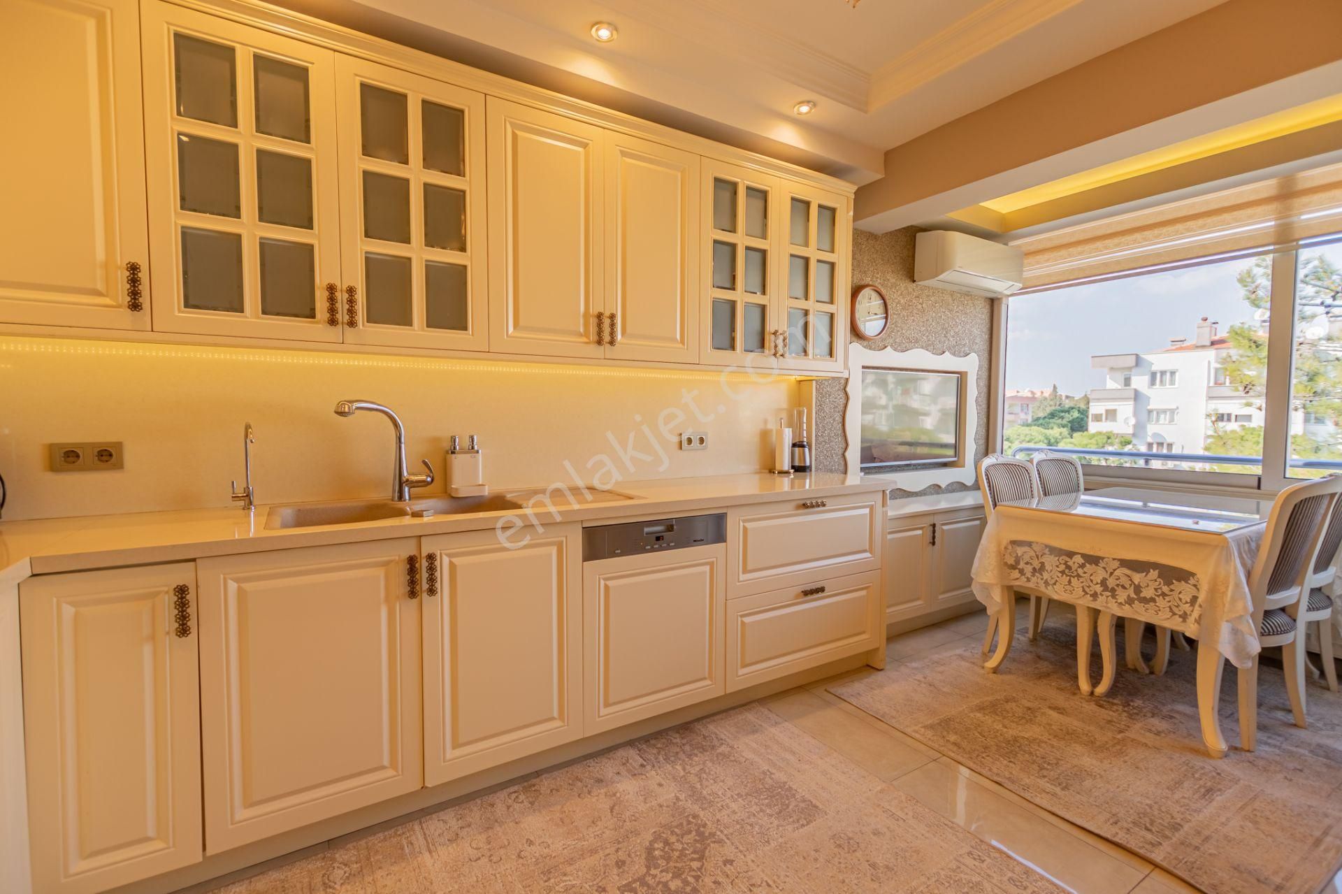 Emin'den Yeni Hükümet Konağı Yakını Üç Cepheli Ara Kat 4+1 Daire - Görsel 11