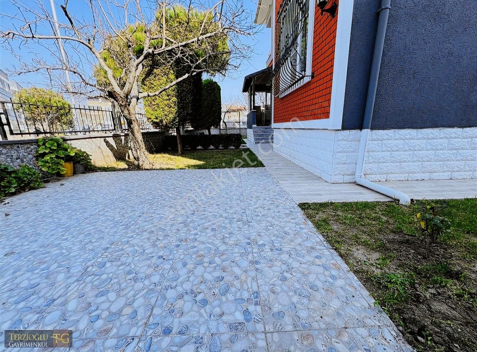 Terzioglu'ndan Cemiltemelde 3,5 Kat İmarlı Arsa Fiyatına Villa - Görsel 5