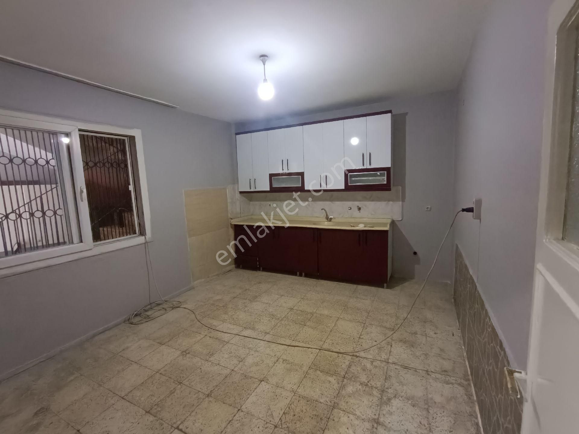 Sucuzade Mah.çarşı Merkez'de Güney Kuşak Bulvar'a 2'ci Parsel 180 M² Tapu'lukomple Satılık Müstakil - Görsel 36