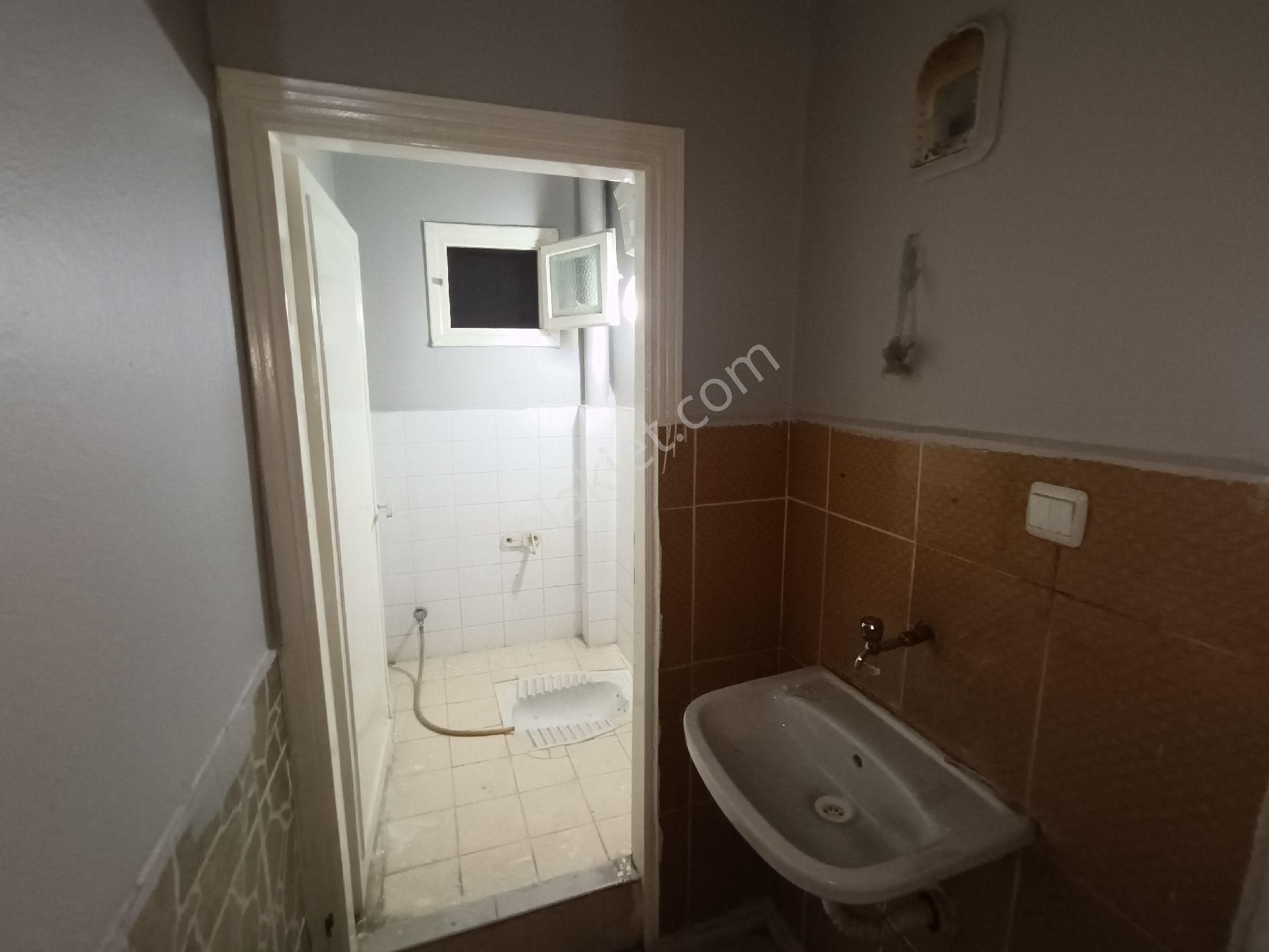 Sucuzade Mah.çarşı Merkez'de Güney Kuşak Bulvar'a 2'ci Parsel 180 M² Tapu'lukomple Satılık Müstakil - Görsel 29