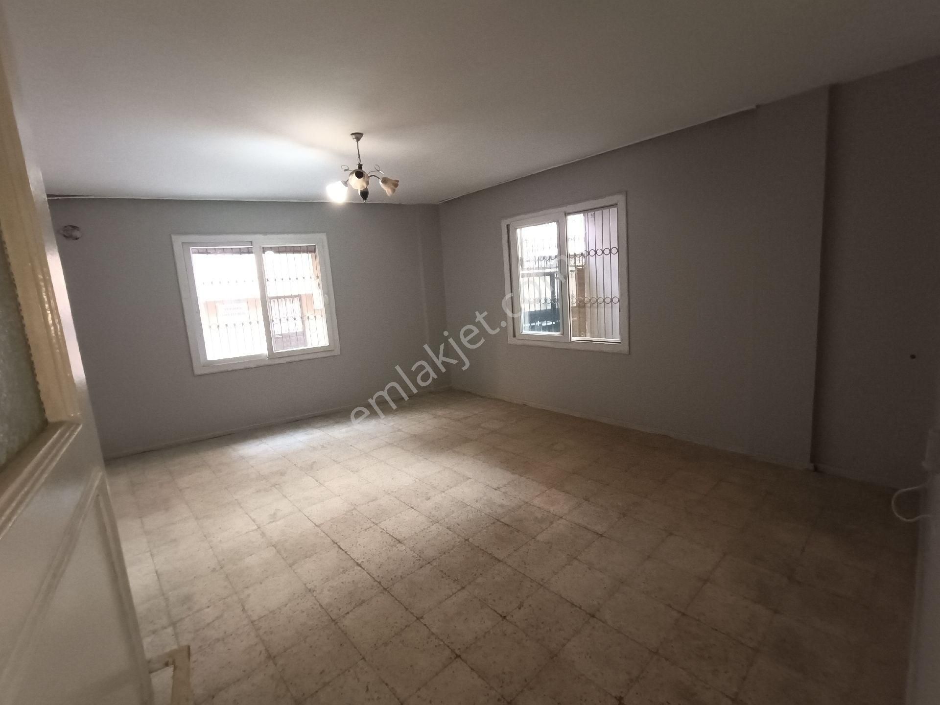 Sucuzade Mah.çarşı Merkez'de Güney Kuşak Bulvar'a 2'ci Parsel 180 M² Tapu'lukomple Satılık Müstakil - Görsel 37