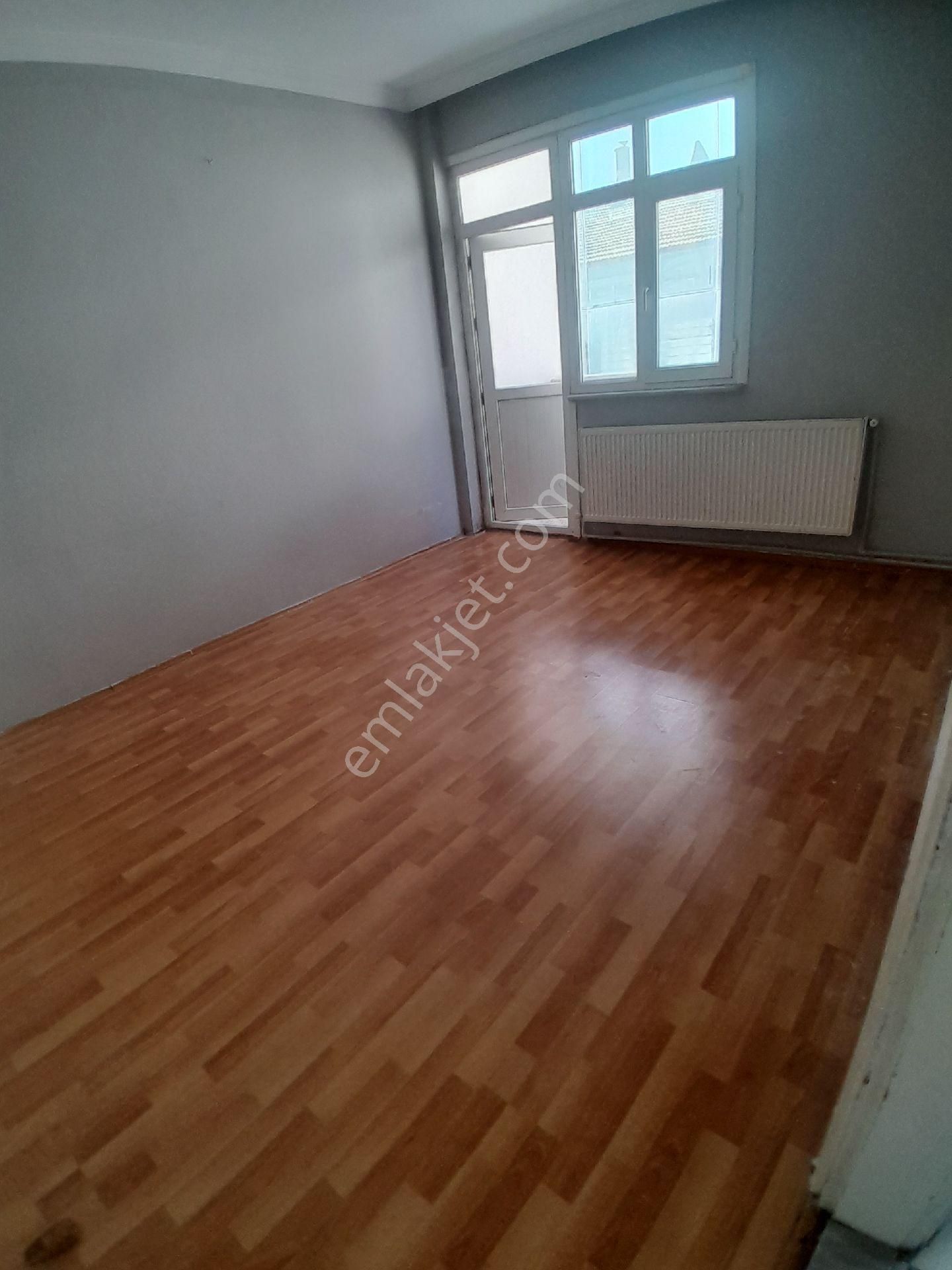 Engin Emlak'tan Kiralık İmam Hatip Metro Durağı Arkası 3.kat 3+1⁹