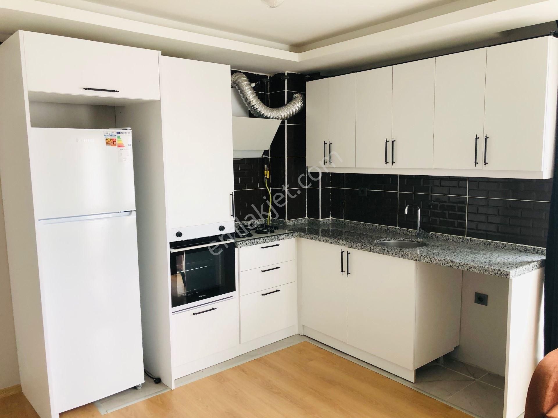 Revizyon Semih Tığlı'dan Körfez Mh. Eşyalı 1+1 Kiralık Daire
