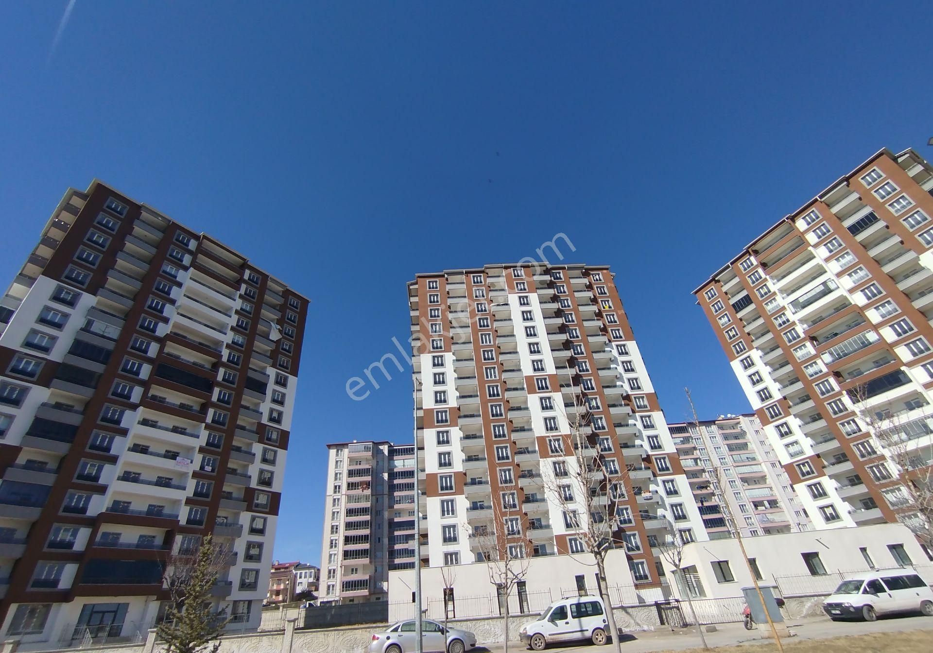 Sivas Merkez Fatih Satılık Daire Sivas Satılık Daire- Fatih Mah. 2+1 Net 90m2